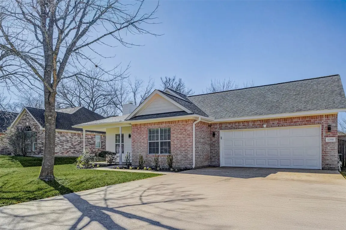 12551 Lake Conroe Hills Dr, Willis, TX 77318 - #1