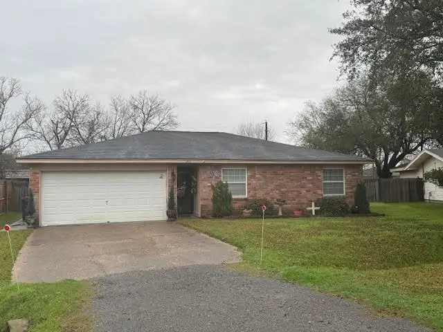 245 E Clover Street, Bridge City, TX 77611 - Image #1