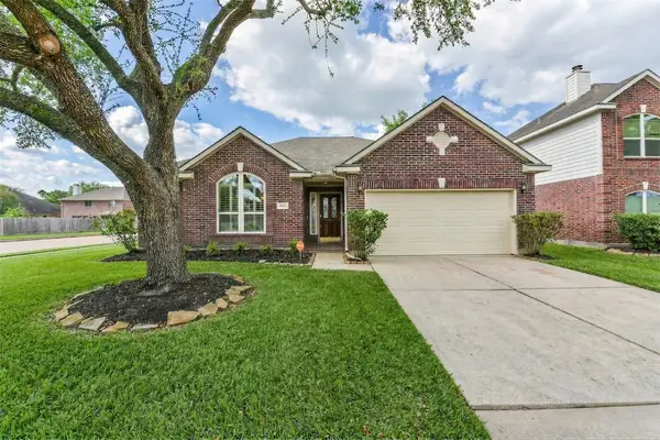 3603 Chatwood Drive, Pearland, TX 77584