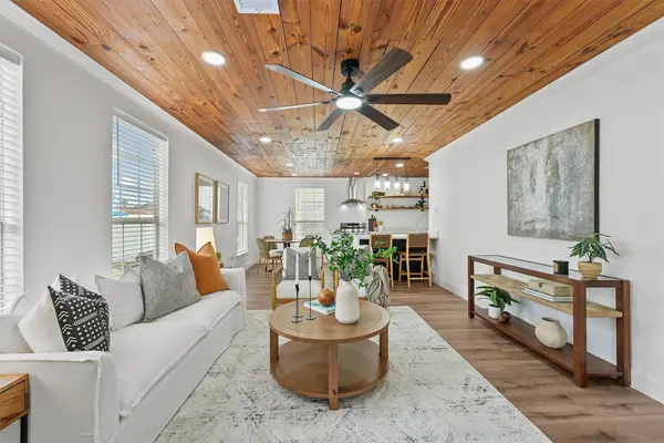 4907 Alamo Drive, Galveston, TX 77551