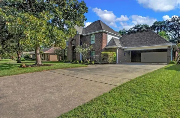 611 N Hickory Street, Tomball, TX 77375