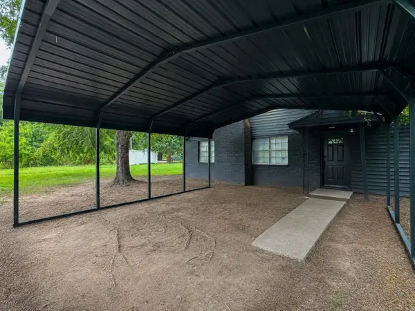 435 County Road 3310, Cleveland, TX 77327