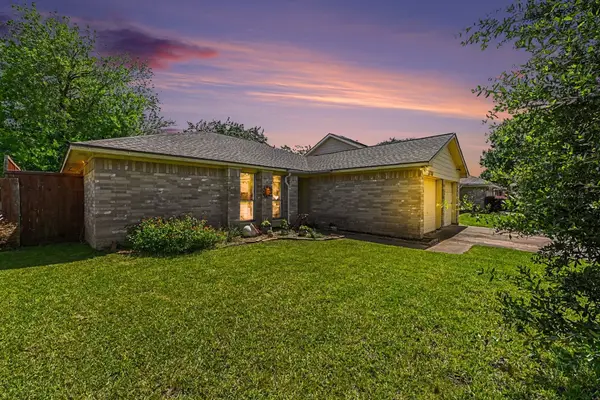 22107 Kenlake Drive, Katy, TX 77450