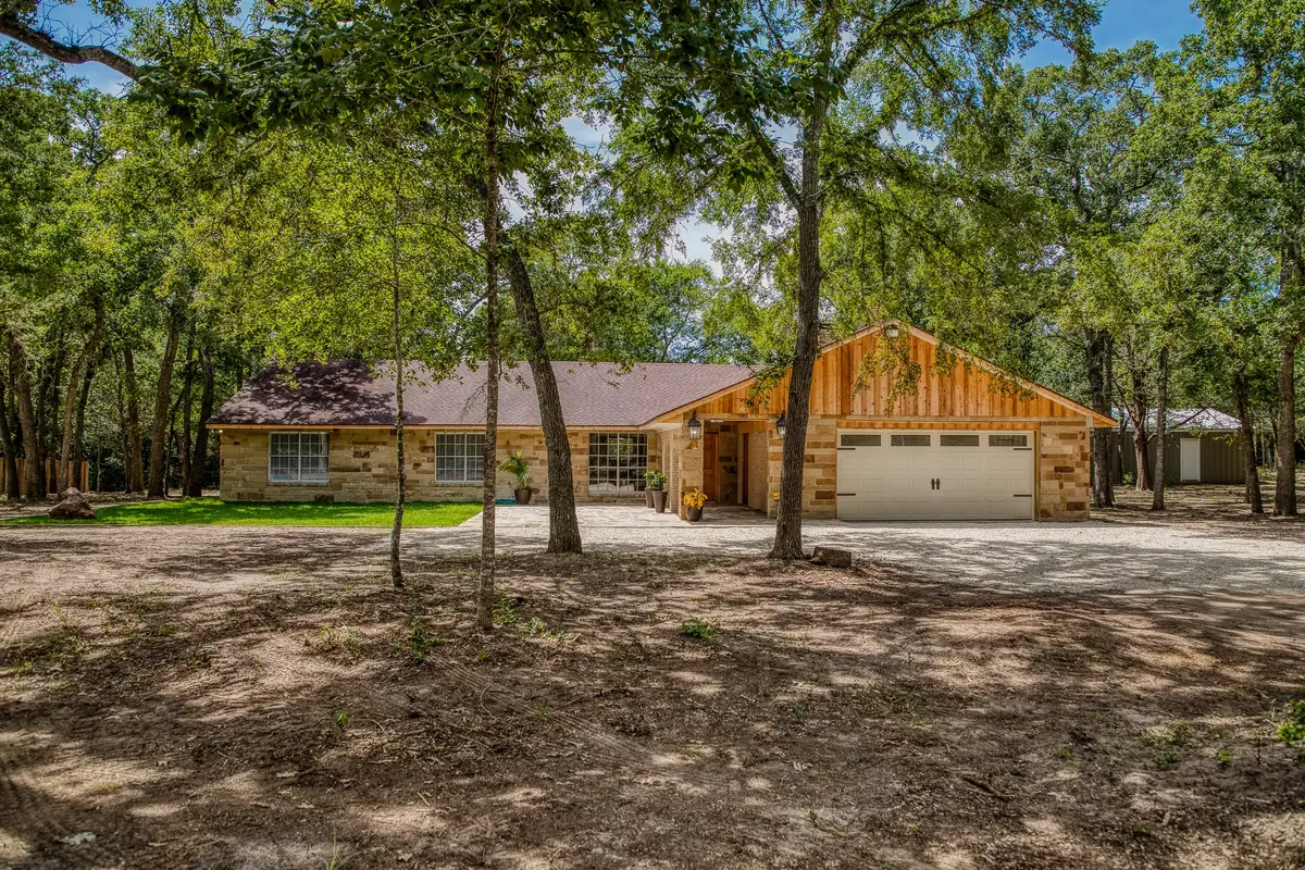 5504 Hillside, Brenham, TX 77833 - Image #1