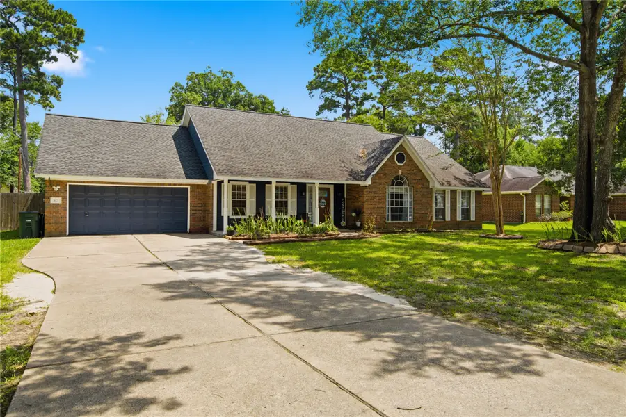 423 E Oak Hill Drive, Oak Ridge North, TX 77386 - #2