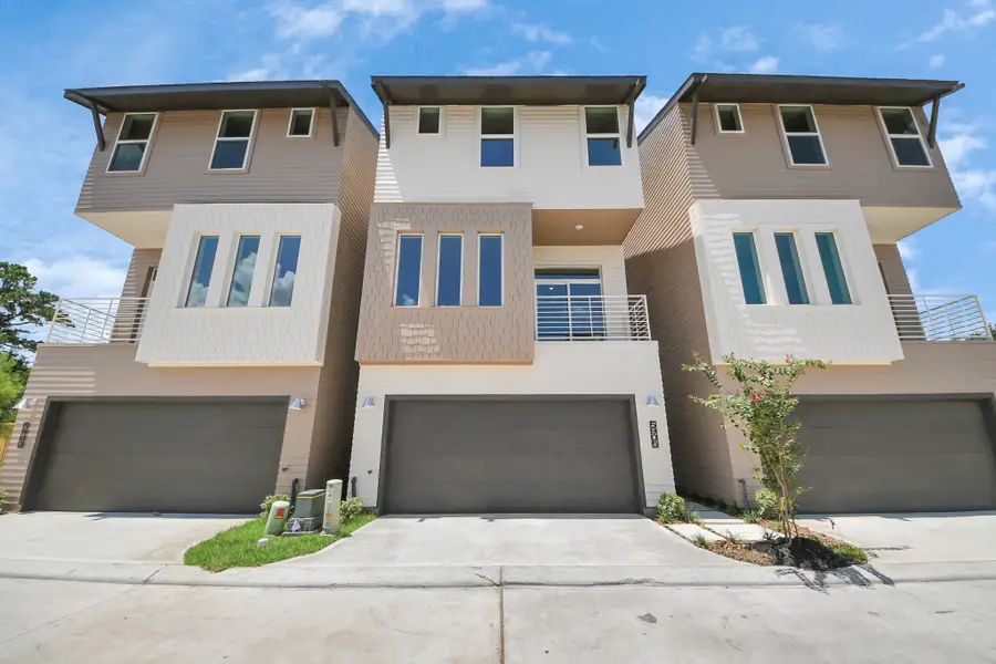 5903 Urban Pines Street, Houston, TX 77091 - Image #2