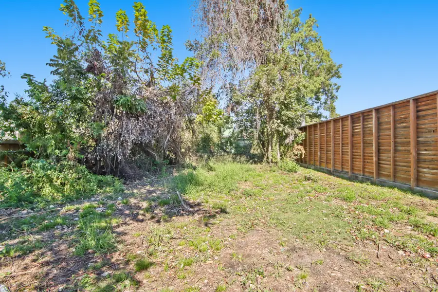 807 Firnat Street, Houston, TX 77022 - Image #2