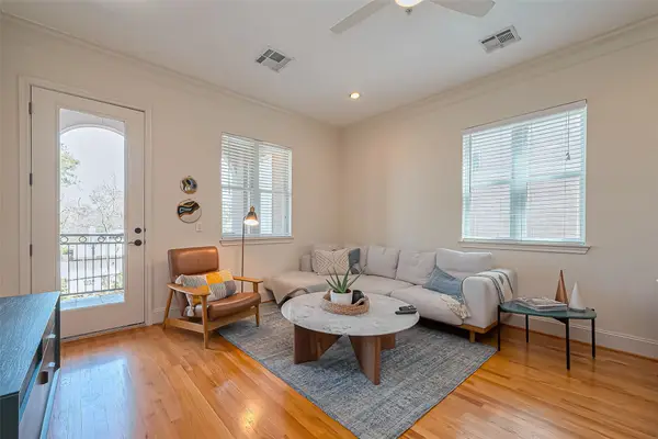 58 Briar Hollow Lane #303, Houston, TX 77027