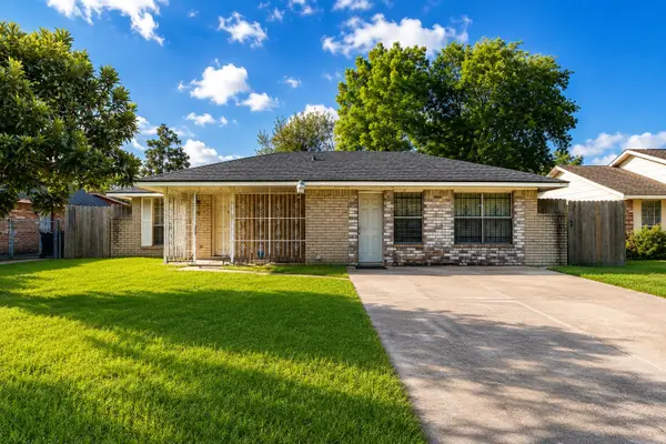1219 Fallbrook Drive, Houston, TX 77038