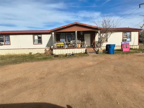 300 4th Street, Cross Plains, TX 76443