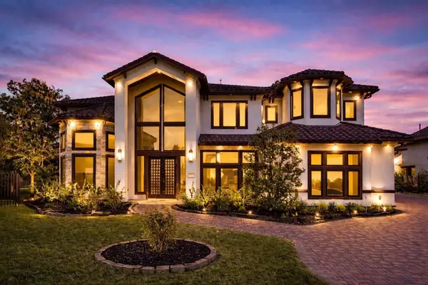 79 Amber Hollow Court, Sugar Land, TX 77479