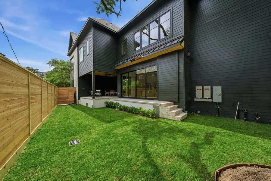 2612 Greenleaf Street, Houston, TX 77009 - #2