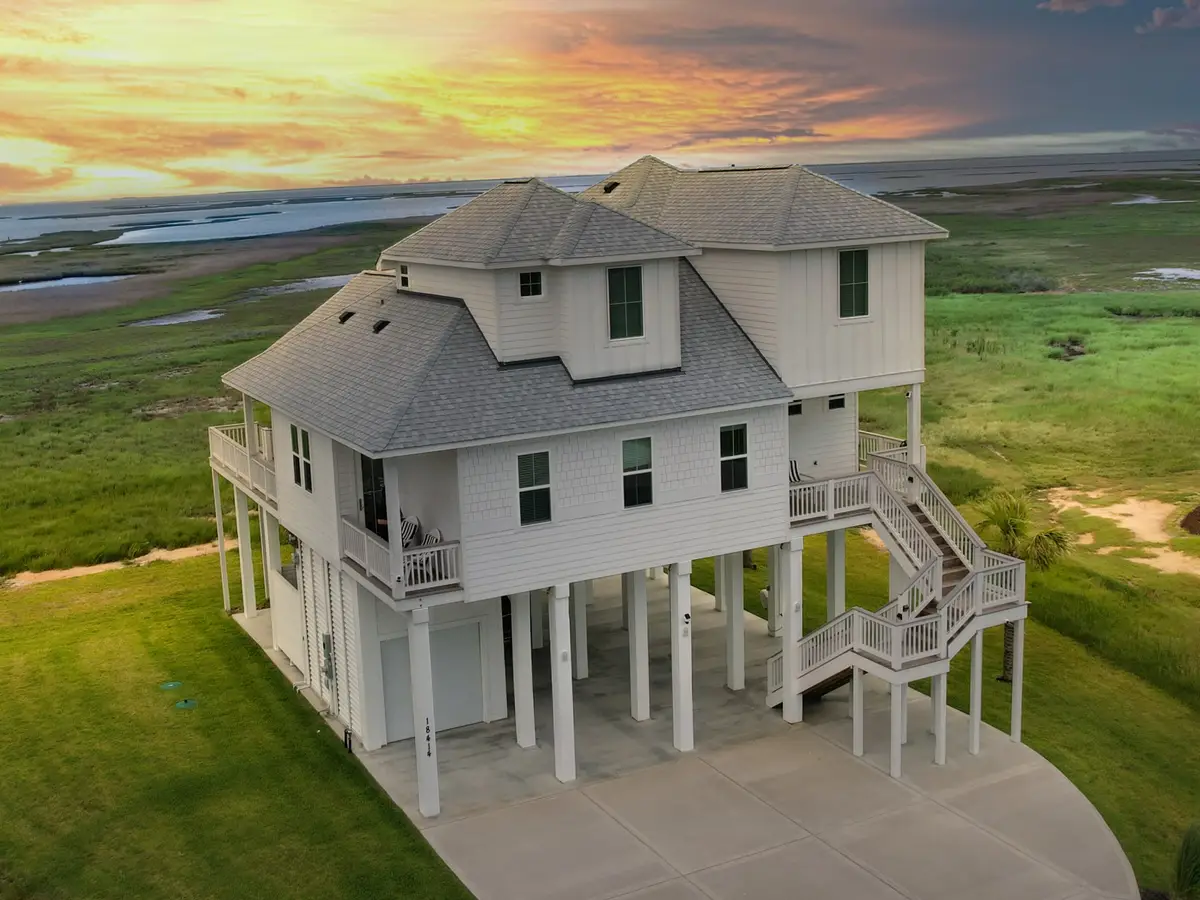 18414 Indian Beach Ct, Galveston, TX 77554 - #1