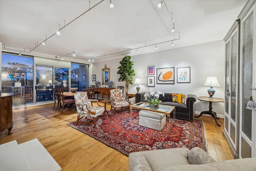 121 N Post Oak Lane #702, Houston, TX 77024 - Image #2