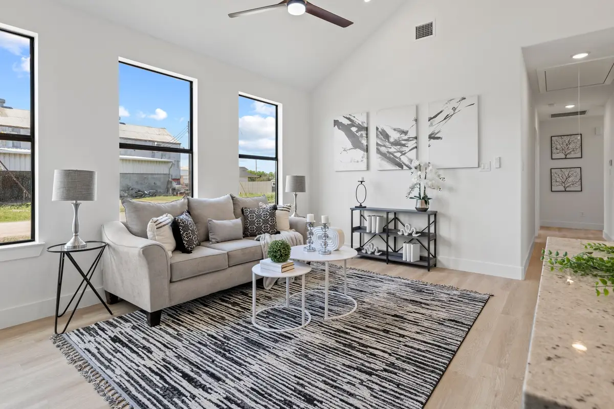 201 S 2nd Street, Beasley, TX 77417 - #1