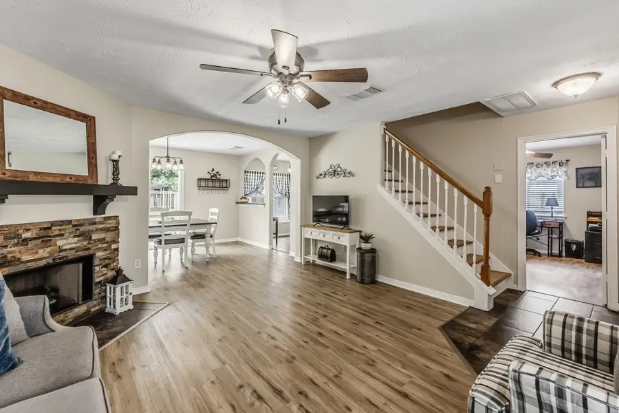 7818 Mary Katheryns Crossing, Conroe, TX 77304 - #3