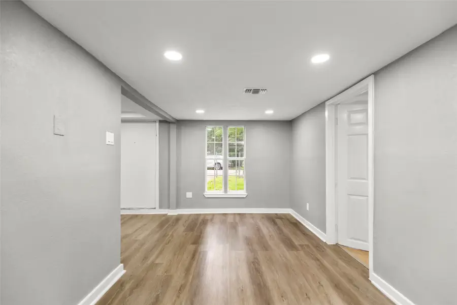 5017 Baton Rouge Street, Houston, TX 77028 - Image #3