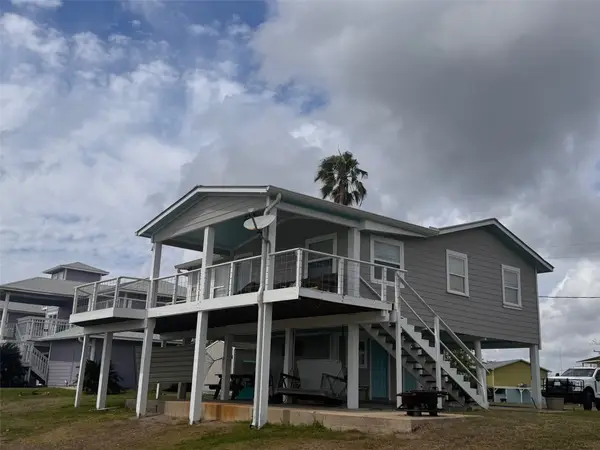 103 S T Head Drive, Seadrift, TX 77983