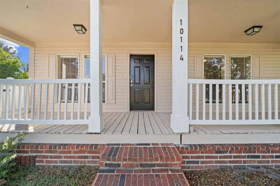 10114 Summerberry Lane, Tomball, TX 77375 - Image #2