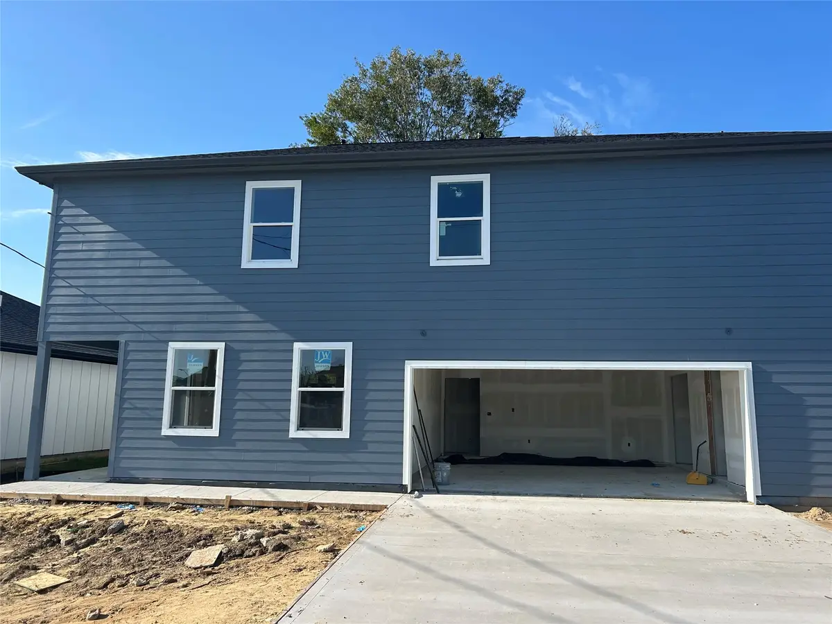 1111 E Main Street, La Porte, TX 77571 - #1