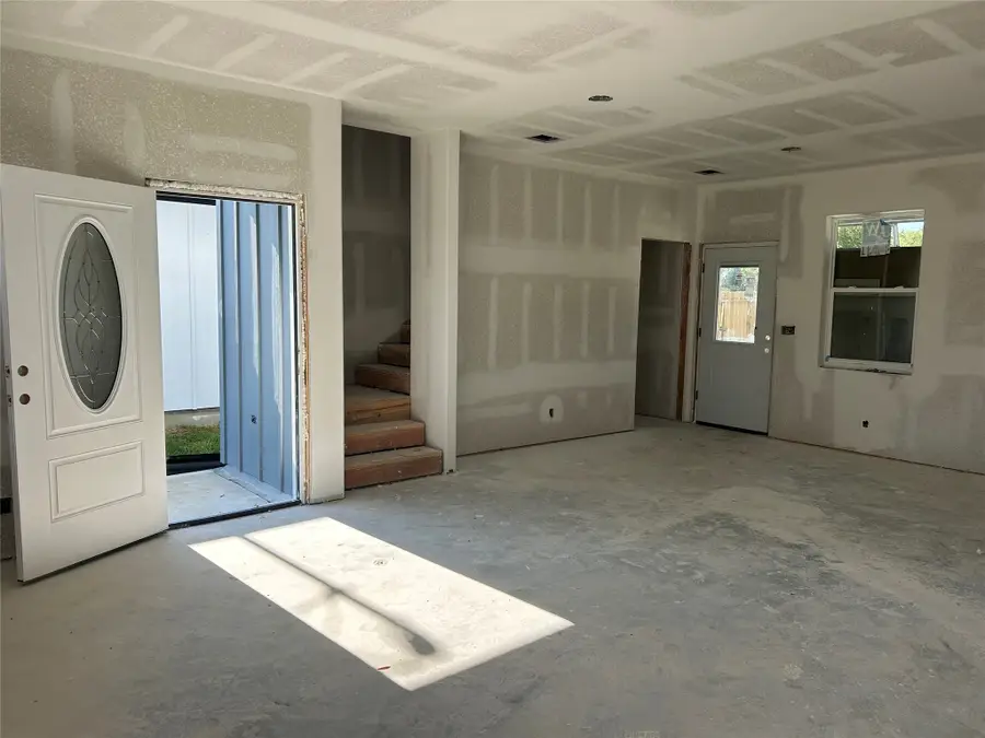1111 E Main Street, La Porte, TX 77571 - #3