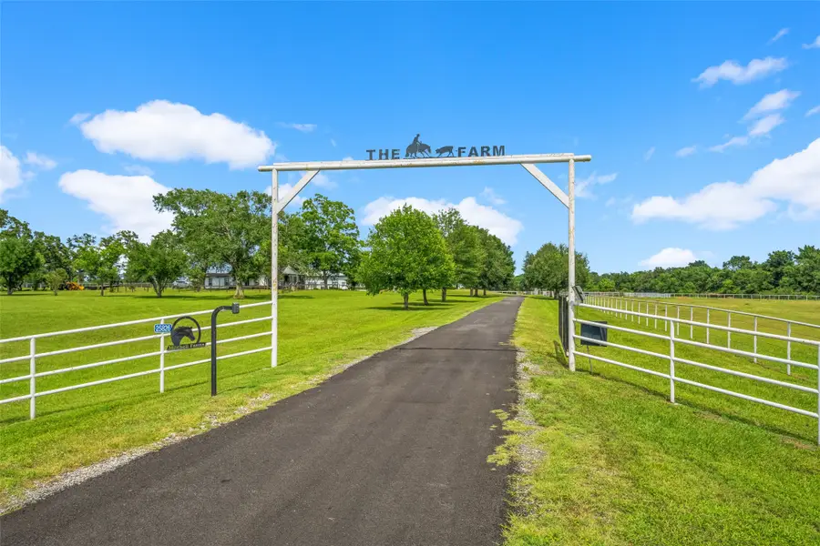 25826 Mitchell Road, Hempstead, TX 77445 - Image #2