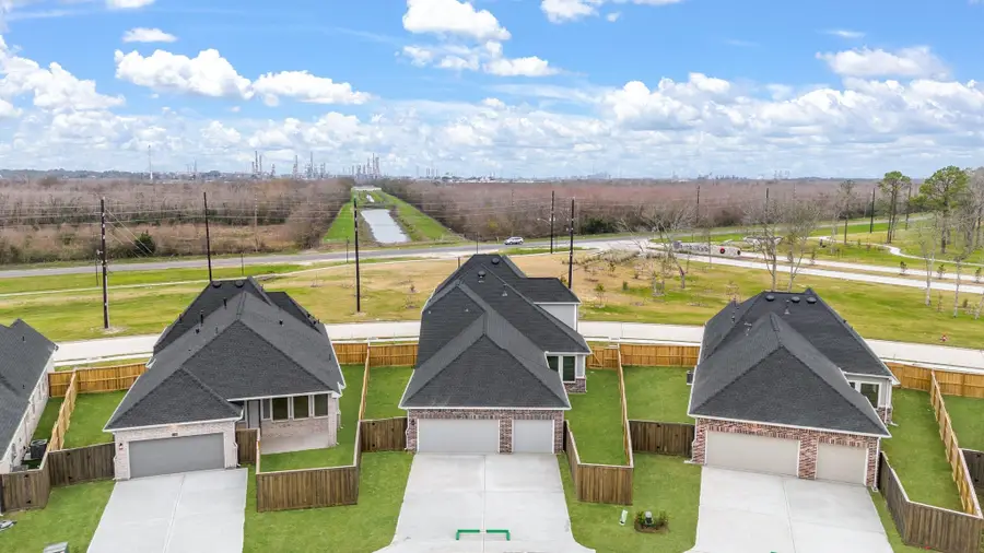 11914 Salty Bend Drive, Monterey Belvieu, TX 77523 - Image #3