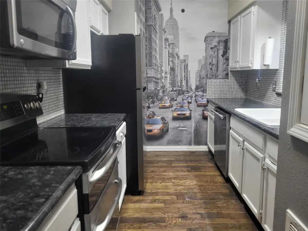 17583 Red Oak Drive #7583, Houston, TX 77090 - Image #1