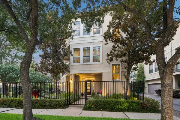 4738 Banning Drive, Houston, TX 77027
