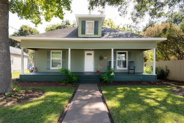 404 E Alabama Street, Wharton, TX 77488