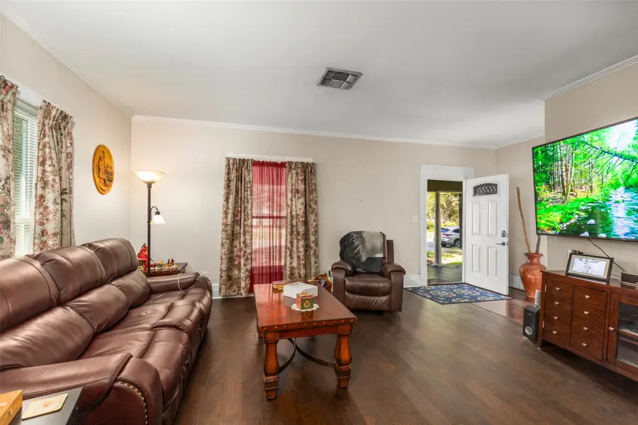 404 E Alabama Street, Wharton, TX 77488 - Image #3