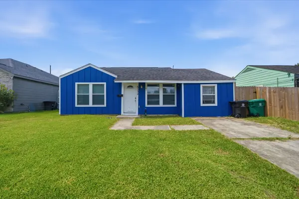 5330 Pershing Street, Houston, TX 77033