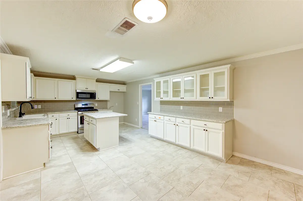 1009 Susan Street, Dayton, TX 77535 - #1