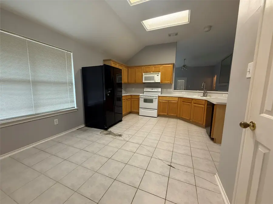 5724 Montclair Hill Lane, Rosharon, TX 77583 - #2