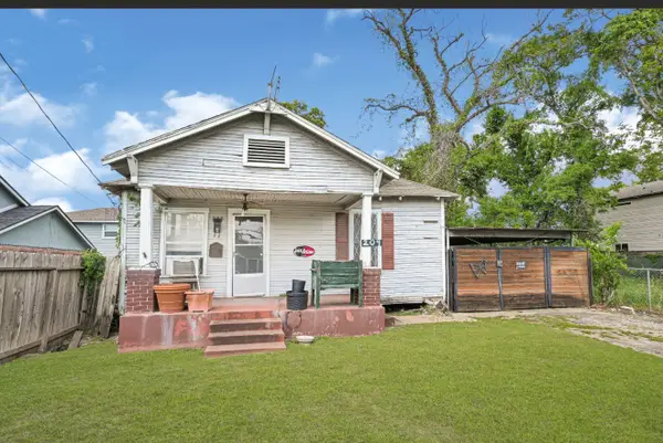 209 Frawley Street, Houston, TX 77009