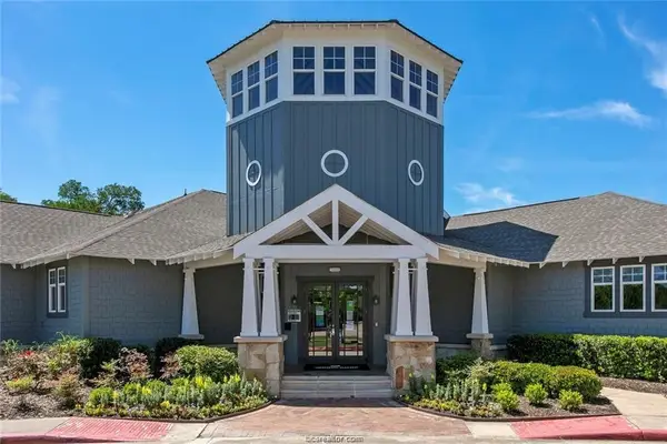 1725 Harvey Mitchell #636, College Station, TX 77840