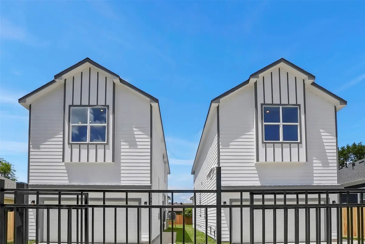 4833 Paula Street, Houston, TX 77033 - #1
