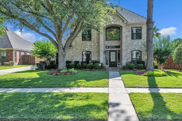 9402 Hudson Bend Circle, Houston, TX 77095