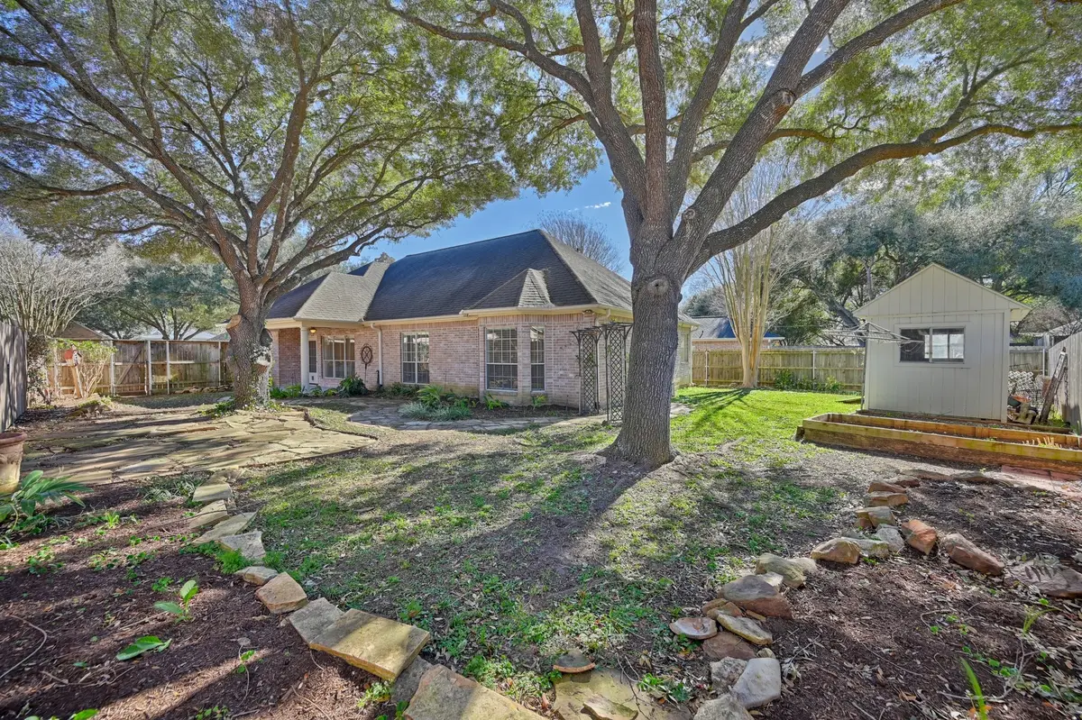 2104 Creekwood Lane, Brenham, TX 77833 - Image #1