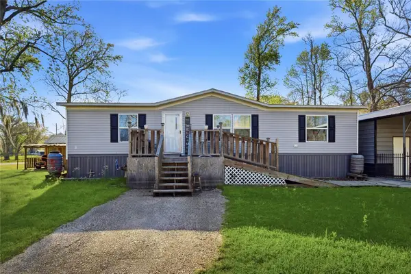 88 County Road 1333, Liberty, TX 77575