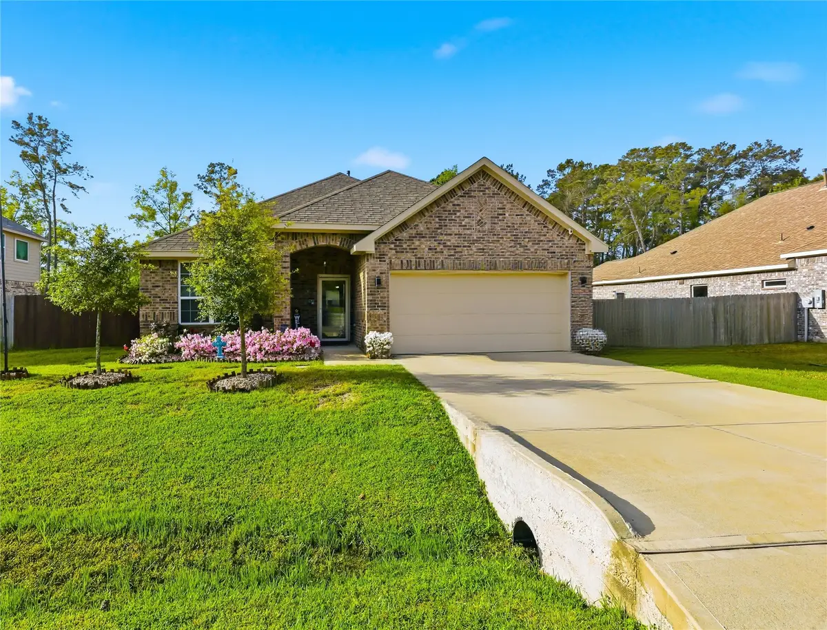 658 W Linnwood Drive, New Caney, TX 77357 - #1