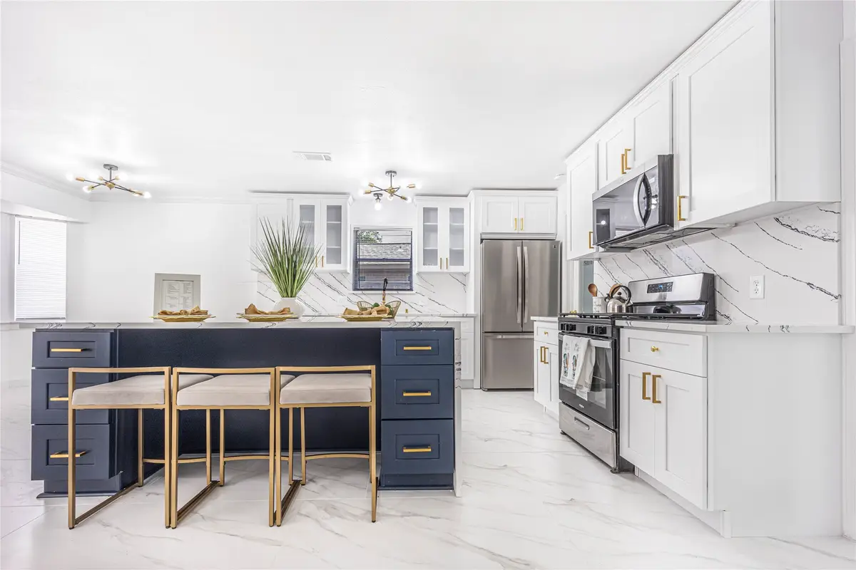 15802 Edenvale Street, Friendswood, TX 77546 - Image #1