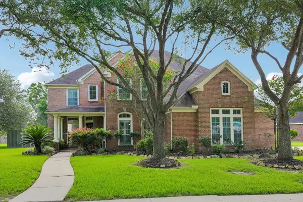 2908 Park Bend Drive, Friendswood, TX 77546