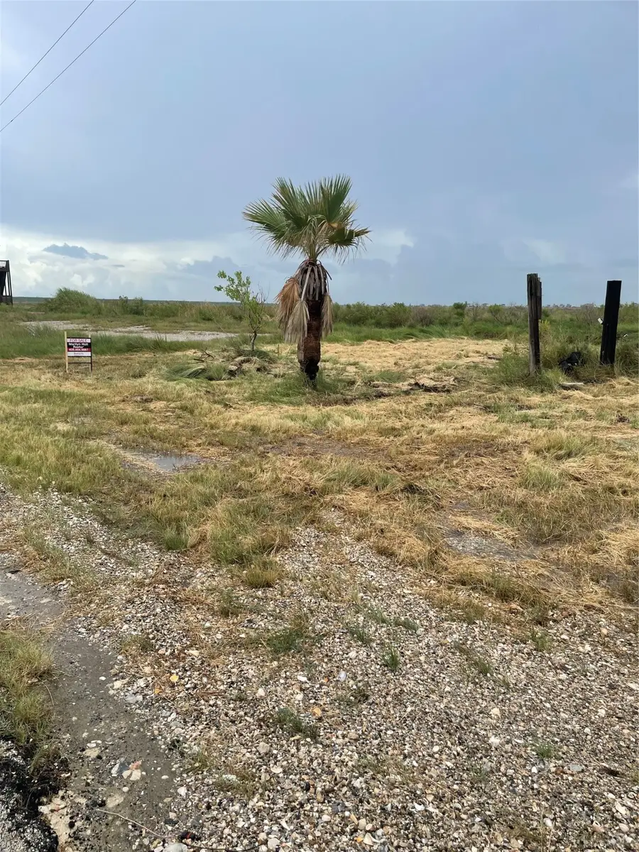 1106 Faggards Slip, Gilchrist, TX 77617 - Image #2