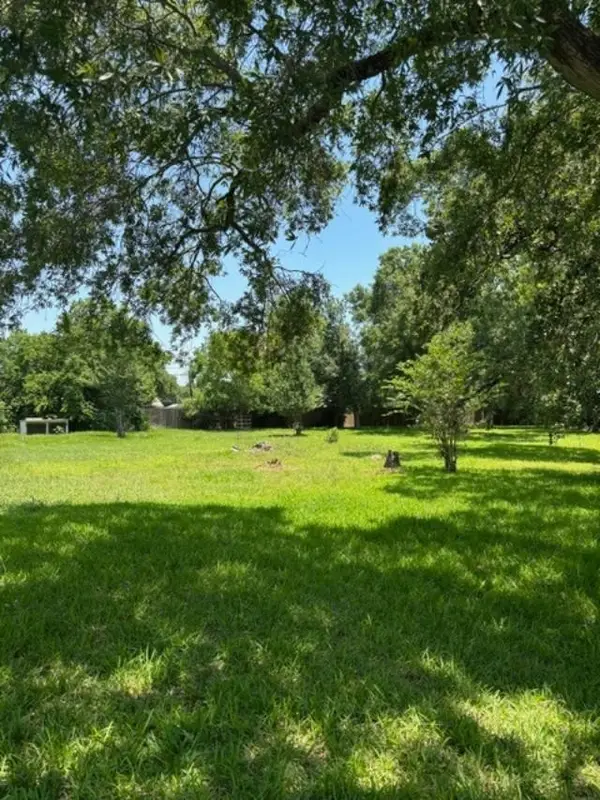 434 S Shady Lt 17c Lane, La Porte, TX 77571