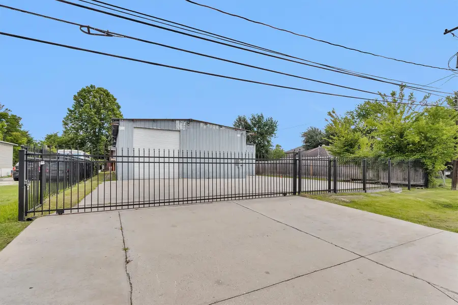 207 Aldine Mail Route Road, Houston, TX 77037 - #2