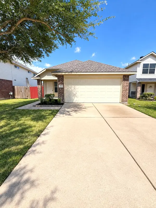 10919 View Pointe Ln, Houston, TX 77034