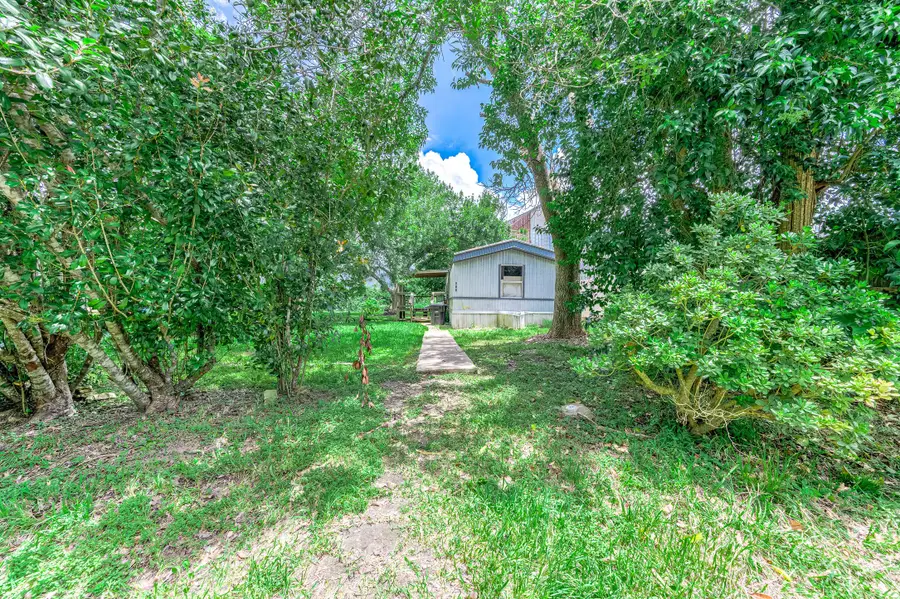 804 Chatman Street, Alvin, TX 77511 - #2
