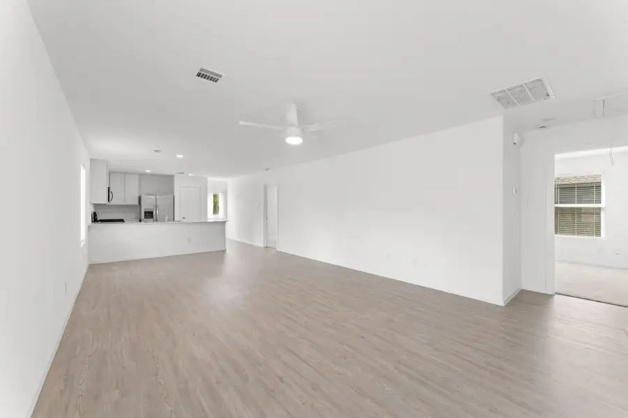 204 Houston Avenue, Angleton, TX 77515 - #3