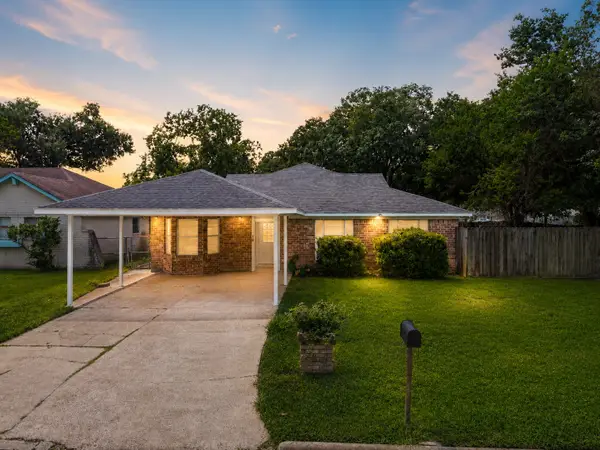 10102 Valley Breeze Drive, Houston, TX 77078